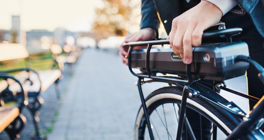 Ansichtkaart Zelden duurzame grondstof De batterij van je elektrische fiets vervangen - Velofietser